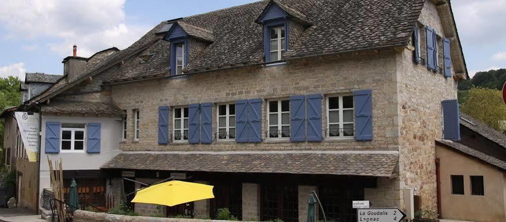 Logis Hotel Restaurant L'Auberge Du Chateau Muret-le-Chateau Luaran gambar