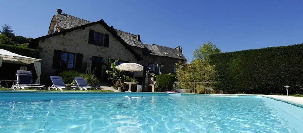 Logis Hotel Restaurant L'Auberge Du Chateau Muret-le-Chateau Luaran gambar